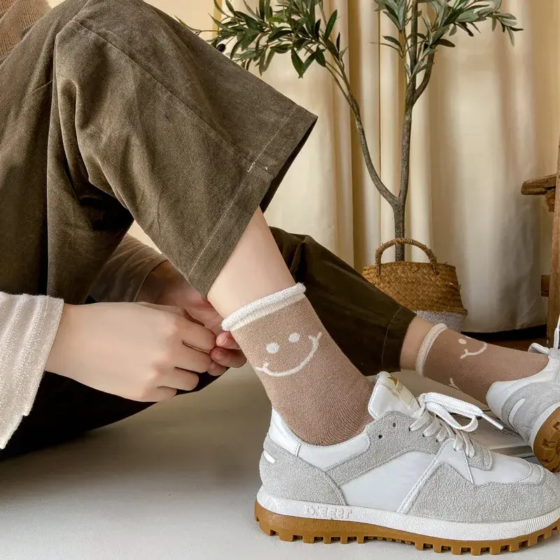 Yaya's Luxe Wholesale - Wholesale Socks - Women's - Smile Happy Women's Socks4