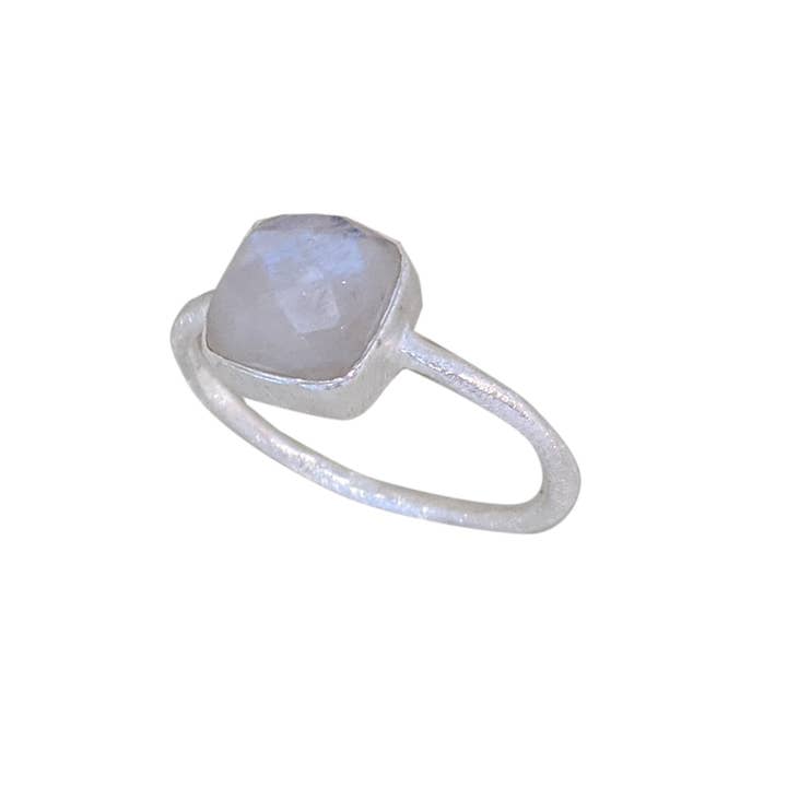 Rainbow Moonstone Sterling Ring for wholesale by Saraswati Imports