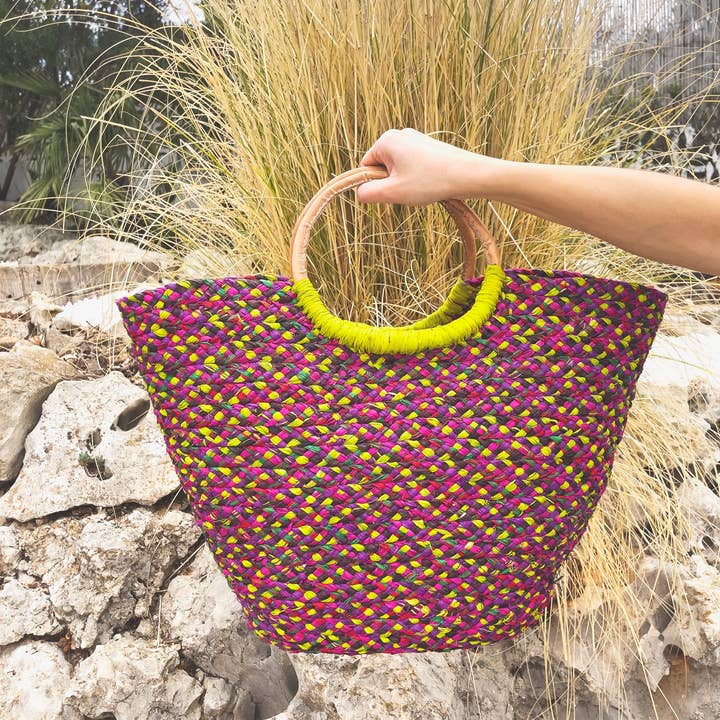 SAC EN RAPHIA NATURELLE, ANSES EN CUIR FERMETURE SAC MULTICOLORE et autres tendances Résultats pour bobine raphia couleur en vente B2B. Retours gratuits et paiement à 60 jours sur Faire sur Faire.
