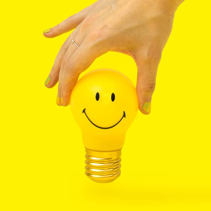 SUCK UK Ltd - USA - Wholesale Accent/Desk Lamp - Cordless Smiley® Lightbulb4