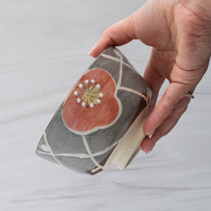 Aprikalife – Tigela por atacado – Tigela de chá matcha cinza japonesa artesanal com flores2