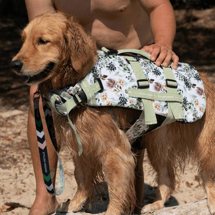 Stylish Hound – Großhandel Haustierjacke – Hund – Evergreen Schwimmweste für Hunde7