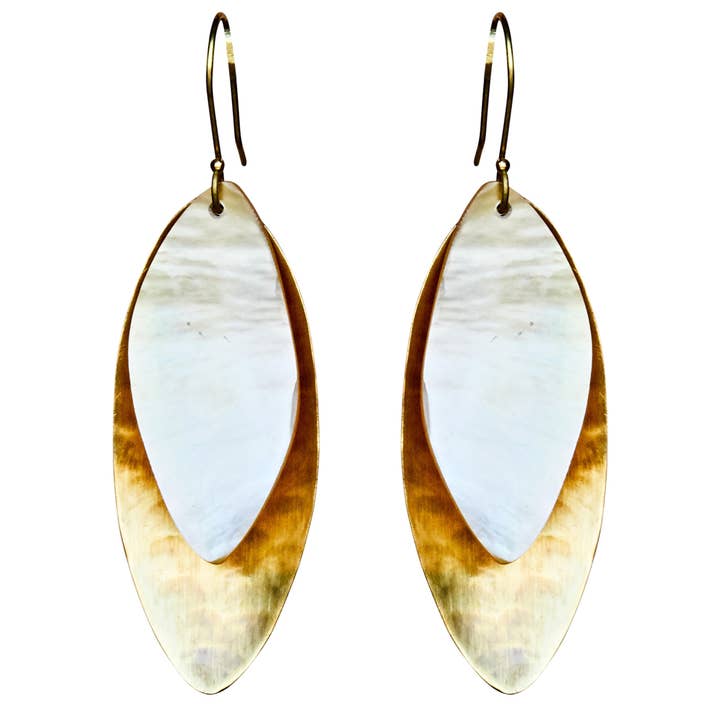 Dona Earring, Brass, Mother of Pearl - Light for wholesale by HomArt