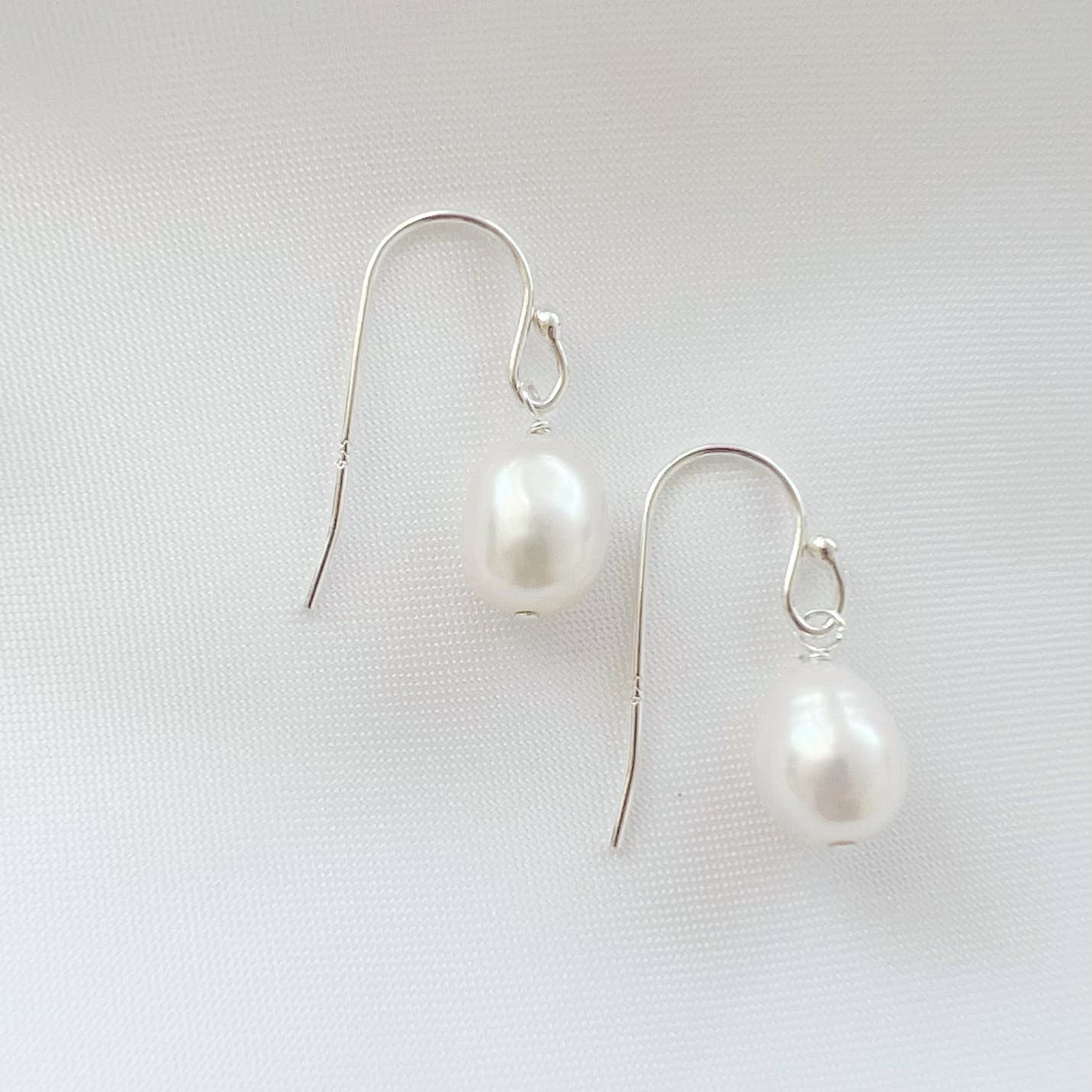 True by Kristy Jewelry - Wholesale Dangle Earrings - Kaia Freshwater Pearl Dangle Earrings Gold / Silver3