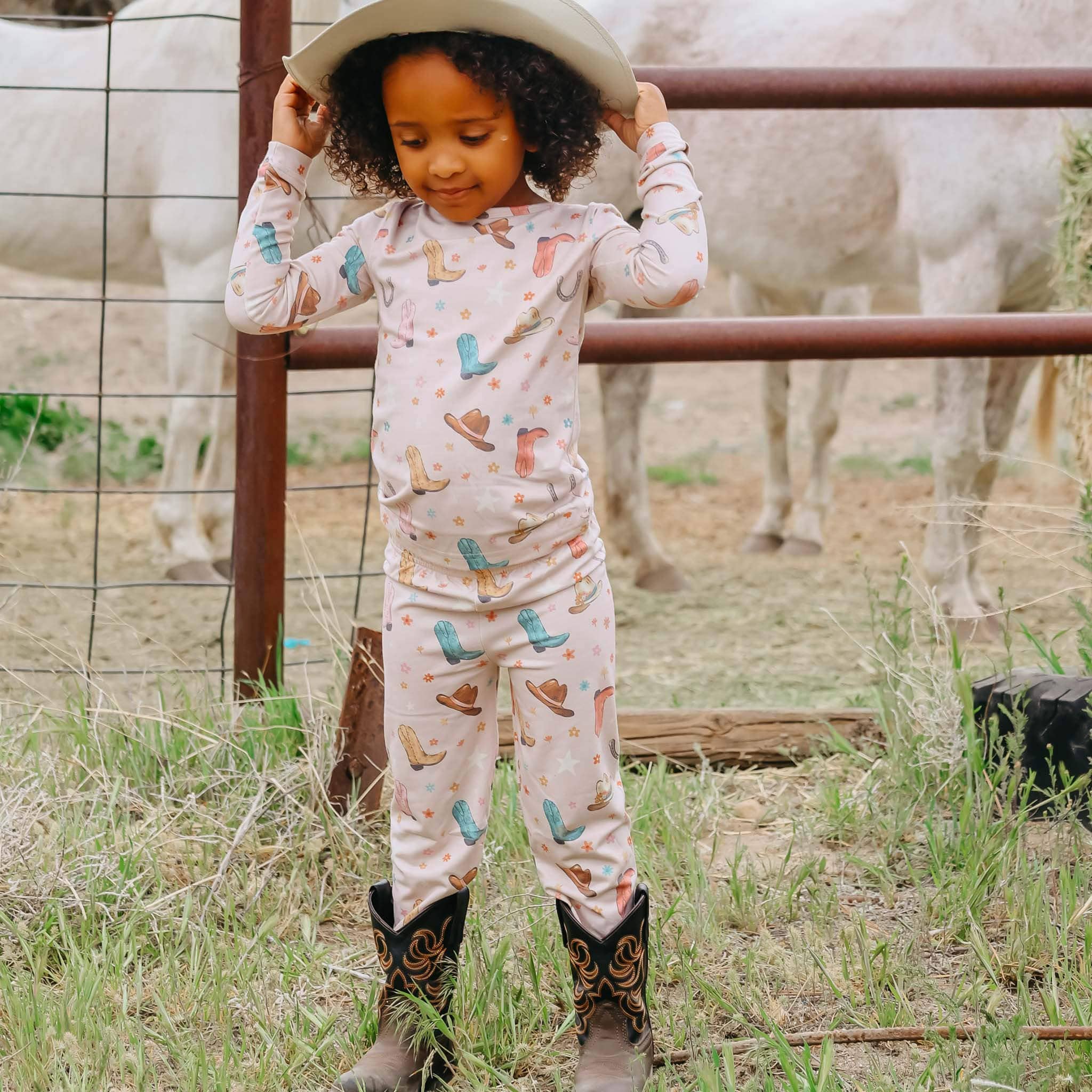 Copper Pearl - Wholesale Sleepwear Set - Kids - 2pc Long Sleeve Pajama Set - Cheyenne3