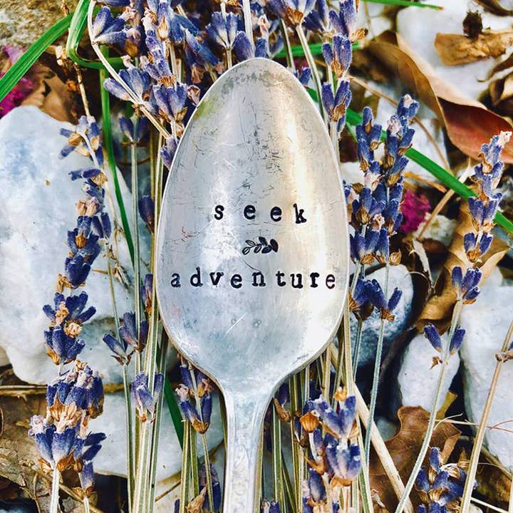 Seek Adventure cucchiaio per la vendita all'ingrosso da parte di Sweet Thyme Design