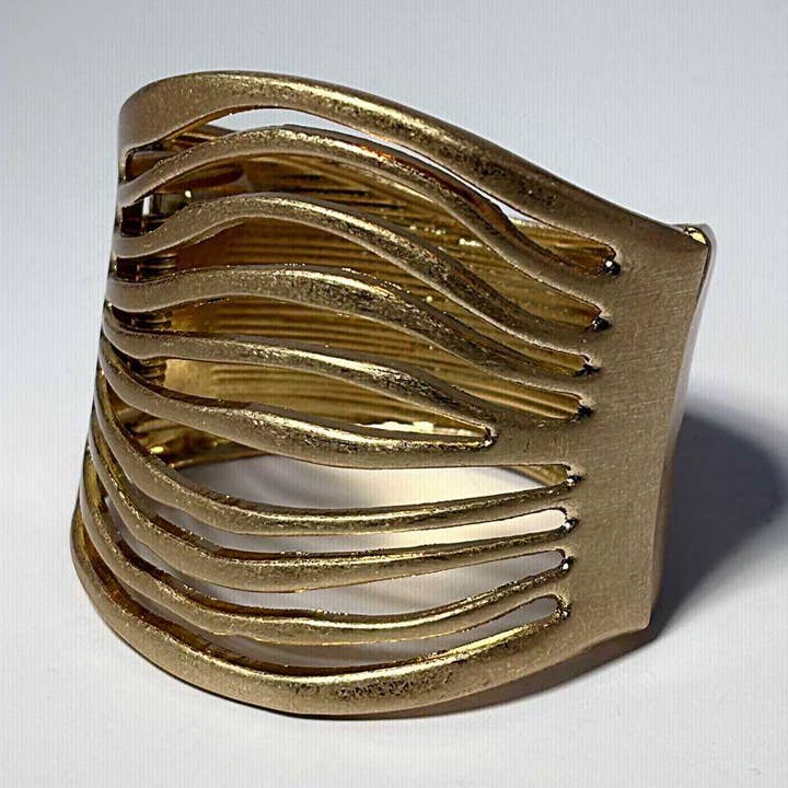 STAINLESS STEEL BRACELET and other Purchase Wholesale pulseras de acero inoxidable. Free Returns & Net 60 Terms on Faire trending on Faire.