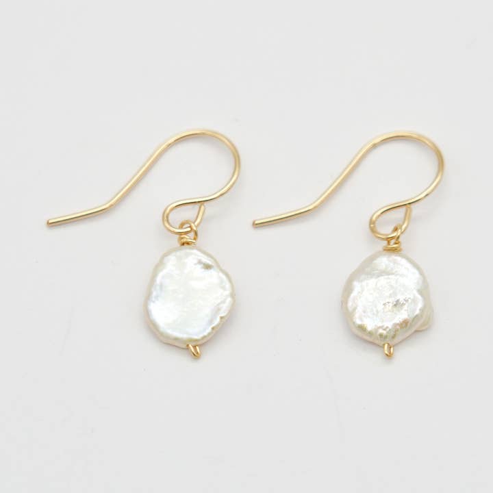 Pendientes simples de oro con perla keshi para venta al por mayor de Sista Jewelry