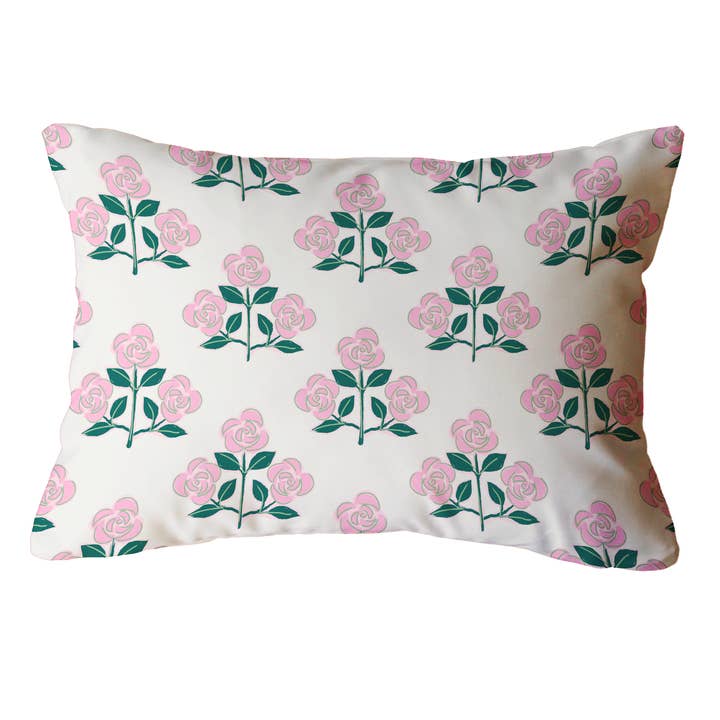 Coussin d'intérieur/extérieur Betsy | Coussin lombaire | Coussin décoratif pour la vente par Clairebella Personalized Gifts & Pillows