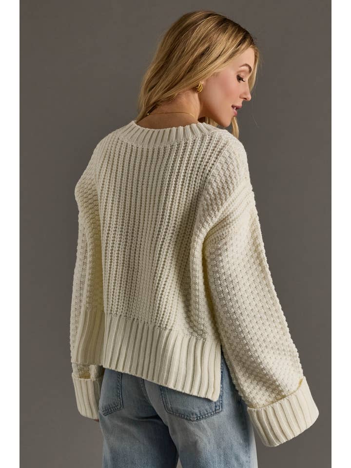 Panache Apparel Co. - Vente Cardigan – femme - Cardigan court en maille ivoire à boutons4