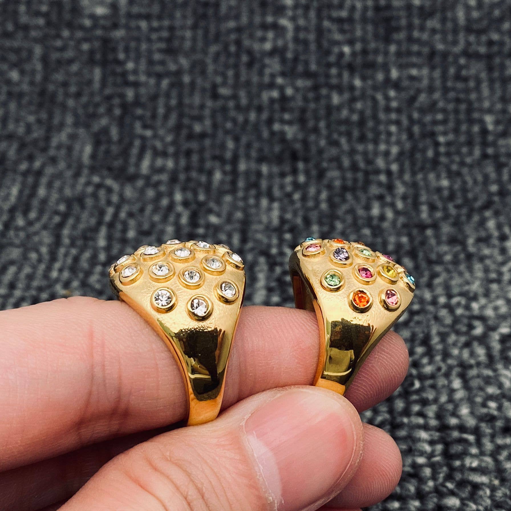 Mio Queena – Großhandel Mehrsteinige Ringe – Ring mit farbigem Zirkon-Blasendesign, 18 Karat vergoldet — FGS2