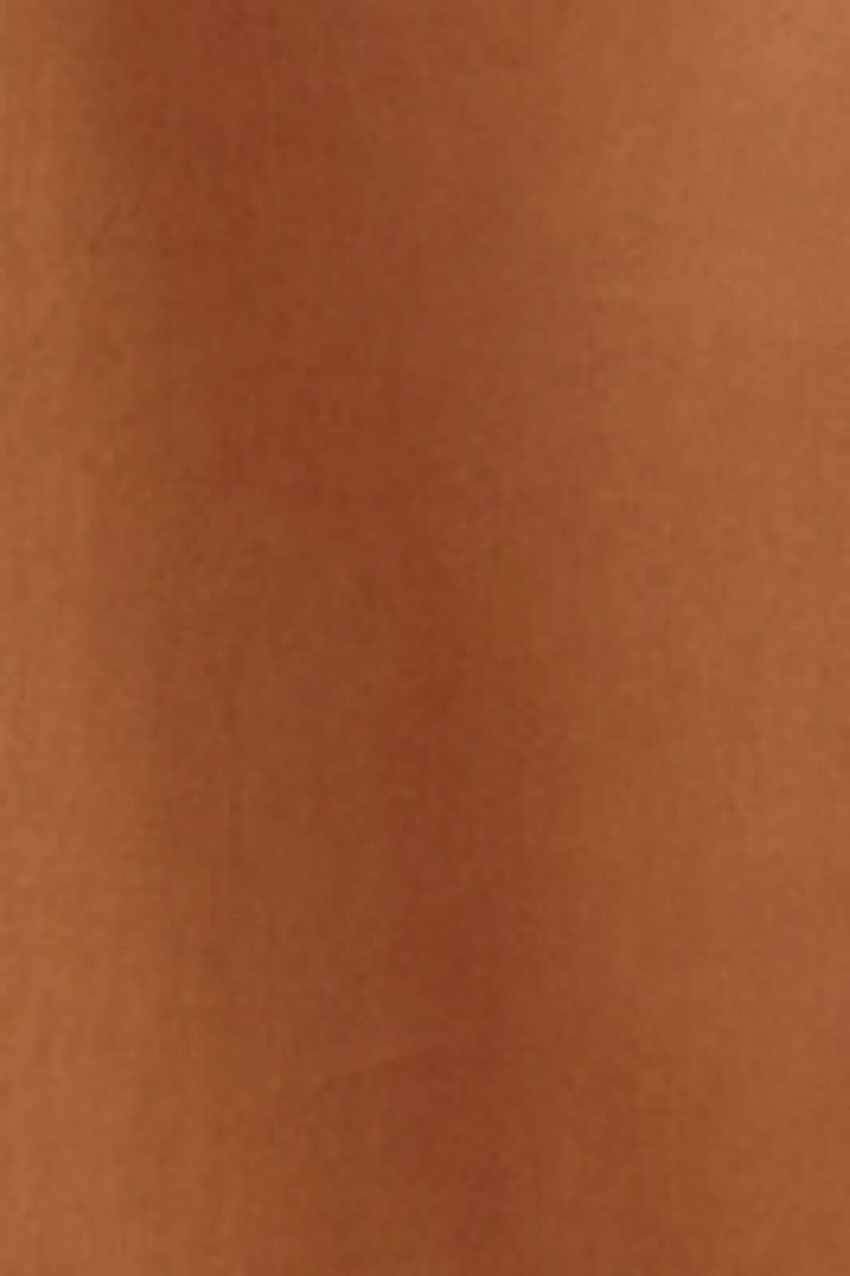 Calista – wholesale Klänning - Dam – MIDI-KLÄNNING MED KRAGE OCH LÅNGÄRMAD KNAPPSTÄNGNING - VD60835