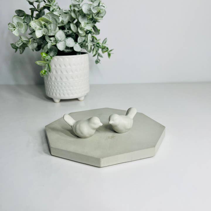 Joyful Lotus - Vente Figurine décorative - Oiseaux en béton faits main