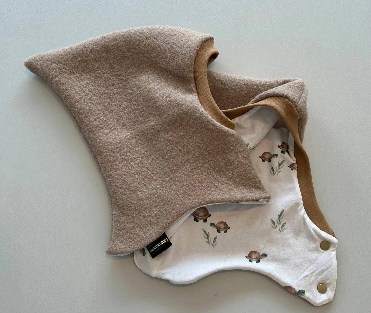 Küstenfieber® - Wholesale Kids Hat - Kids - Walk balaclava Strandläufer in camel, virgin wool4