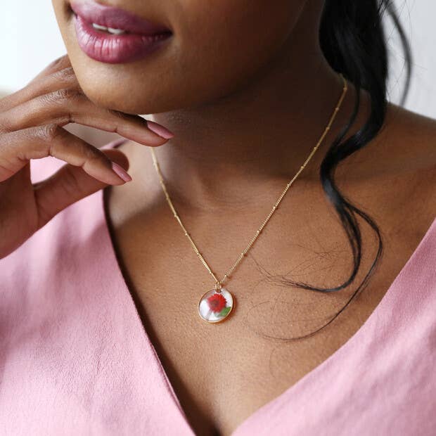 Lisa Angel - Wholesale Pendant/charm necklace - Pressed Birth Flower Pendant Necklaces4