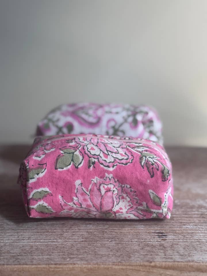 Pochettes zippées en coton moelleux pour la vente par Belle's Nest