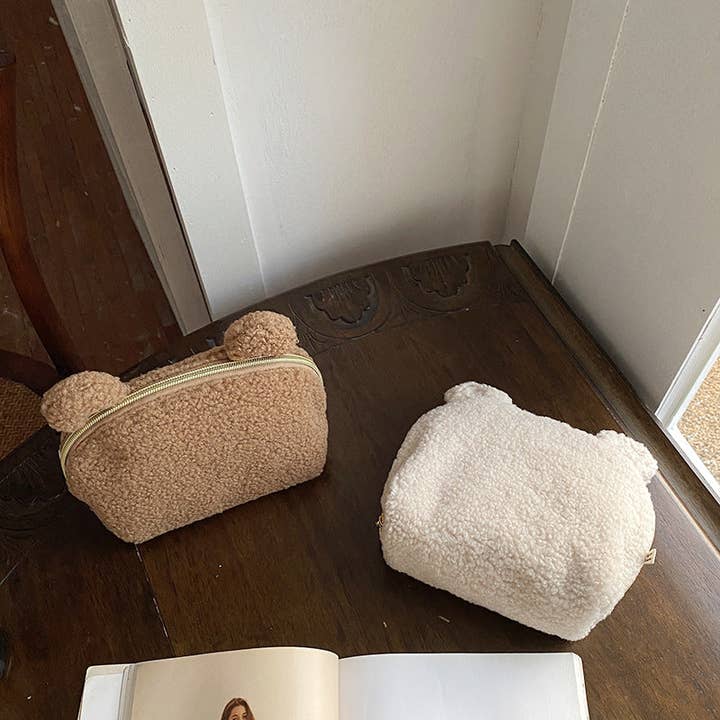 Dipped Shop - Wholesale Makeup/Cosmetic Bag - Portable Cute Plush Cosmetic Bag DPCB162