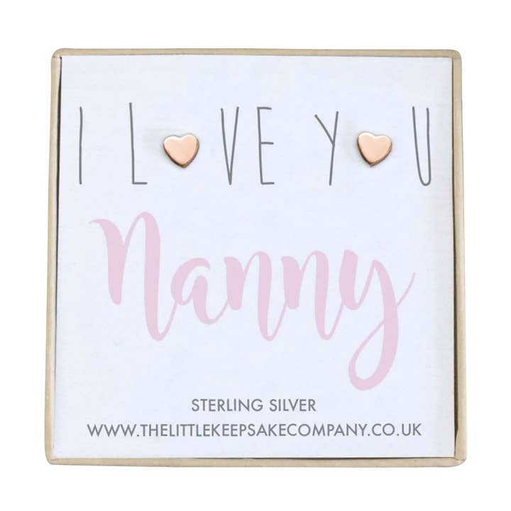 Boucles d'oreilles en or rose avec citation en vermeil - I Love You Nanny pour la vente par The Little Keepsake Company