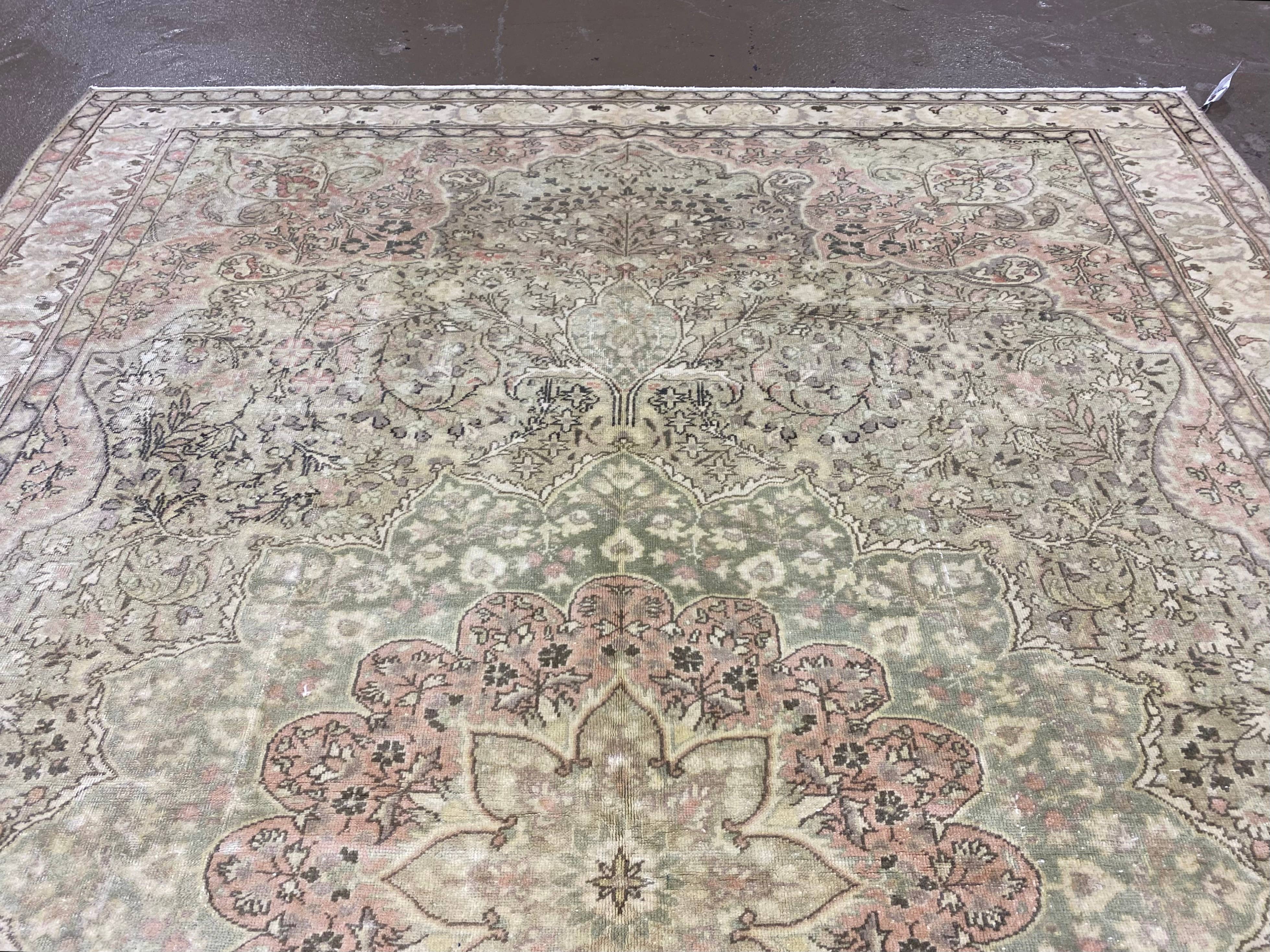 Vintage Loomz - Wholesale Area Rug - Vintage Turkish Kayseri Rug | 6.8 x 9.88