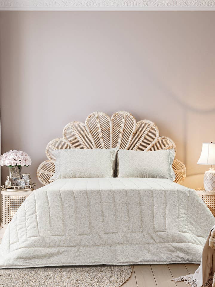 Bridal Bedspread Timeless for wholesale by MADI