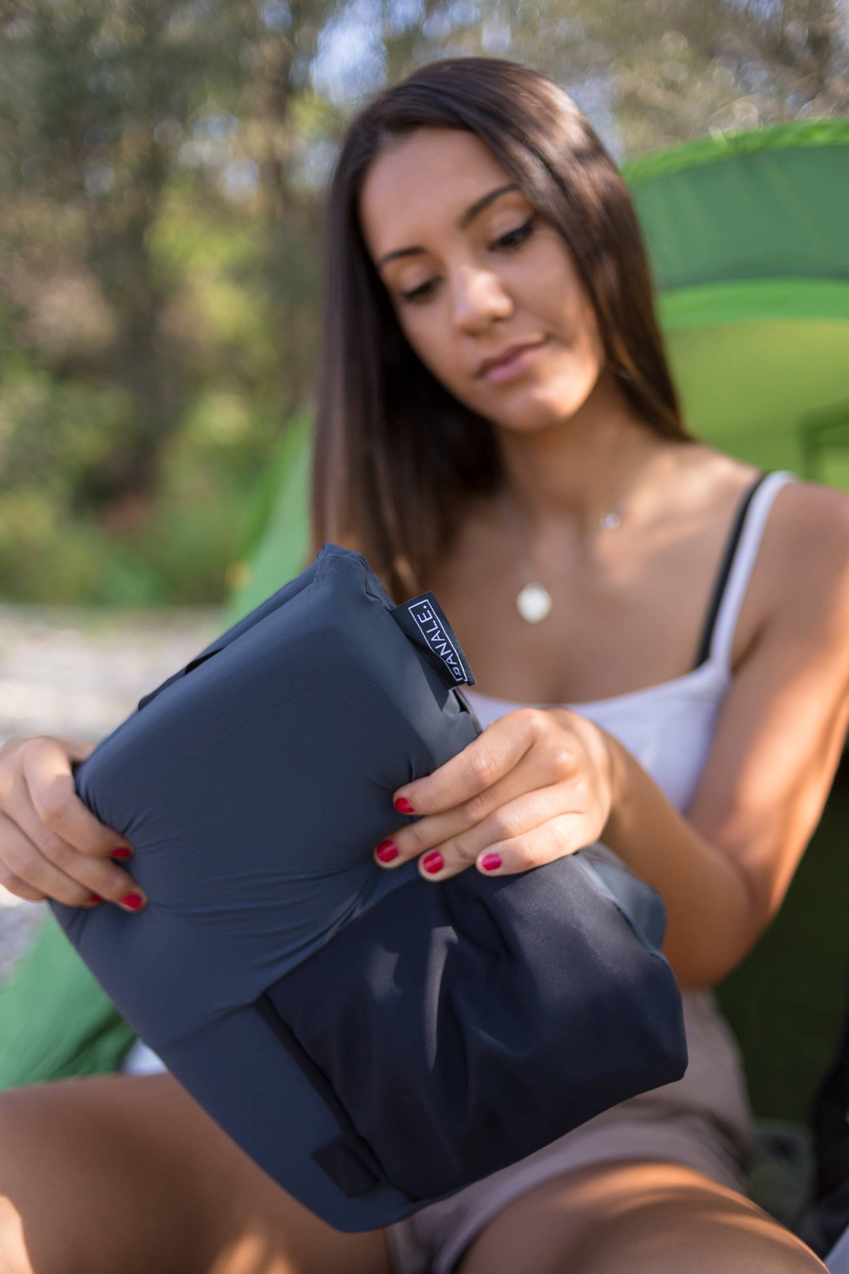 Banale – wholesale Travel pillow – Omni Pillow13