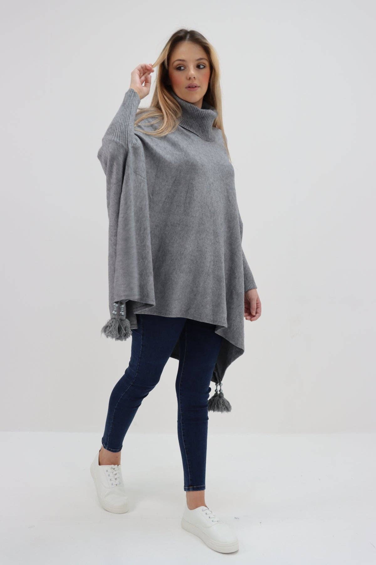 Miss Bold - Vente Poncho – femme - Poncho tunique italien à col bénitier et manches chauve-souris à pompons16