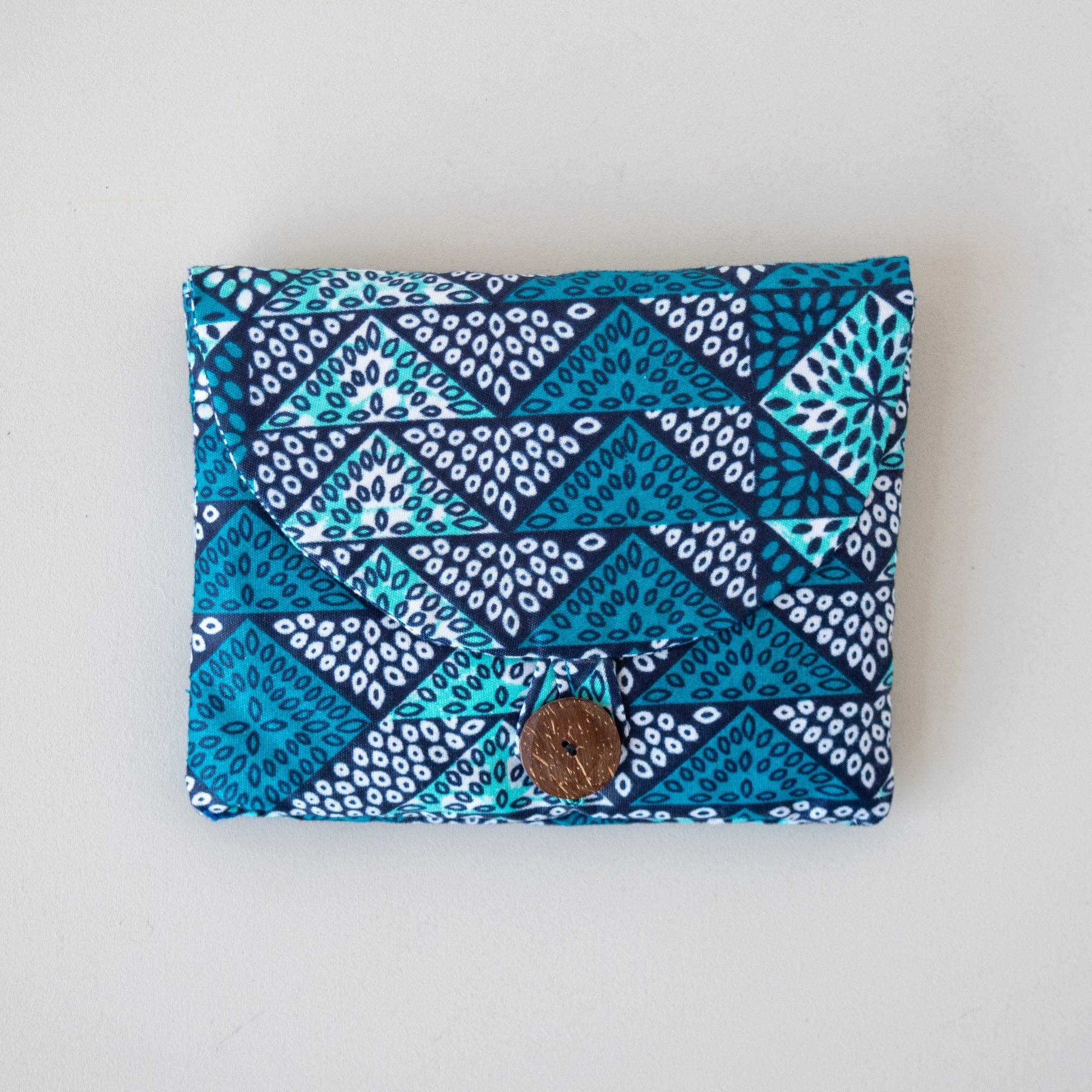 Amani ya Juu – wholesale Grocery/shopping bag – Folded Shopping Tote Buttoned0