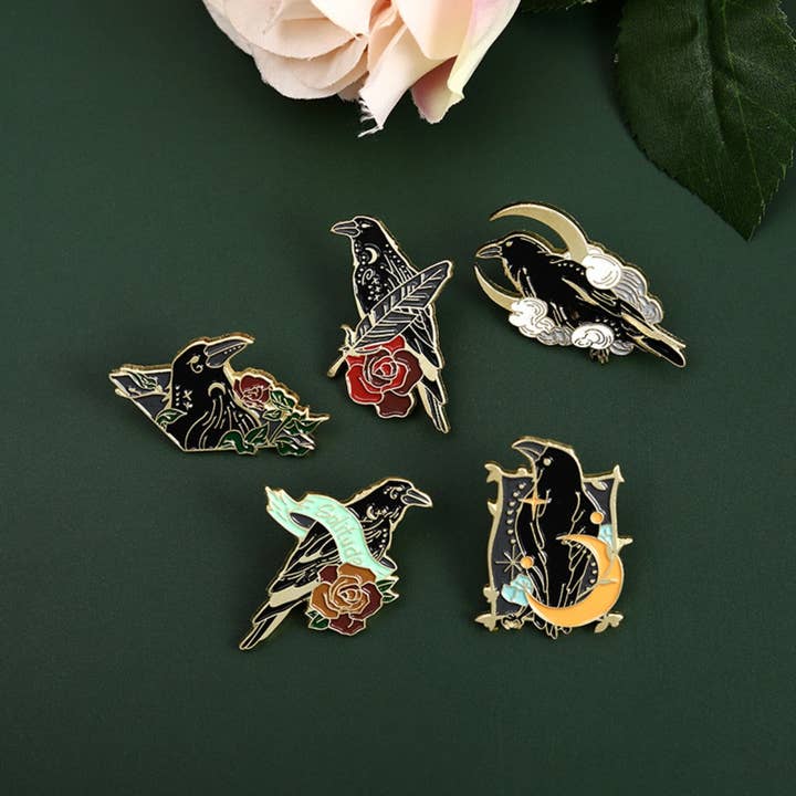 Magia Design - Wholesale Lapel Pin/Button - Raven Mystique Metal Pin