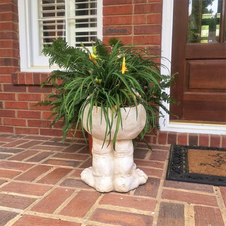 GSI Homestyles - Wholesale Plant Pot - Papa John Muggly Garden Statue Planter