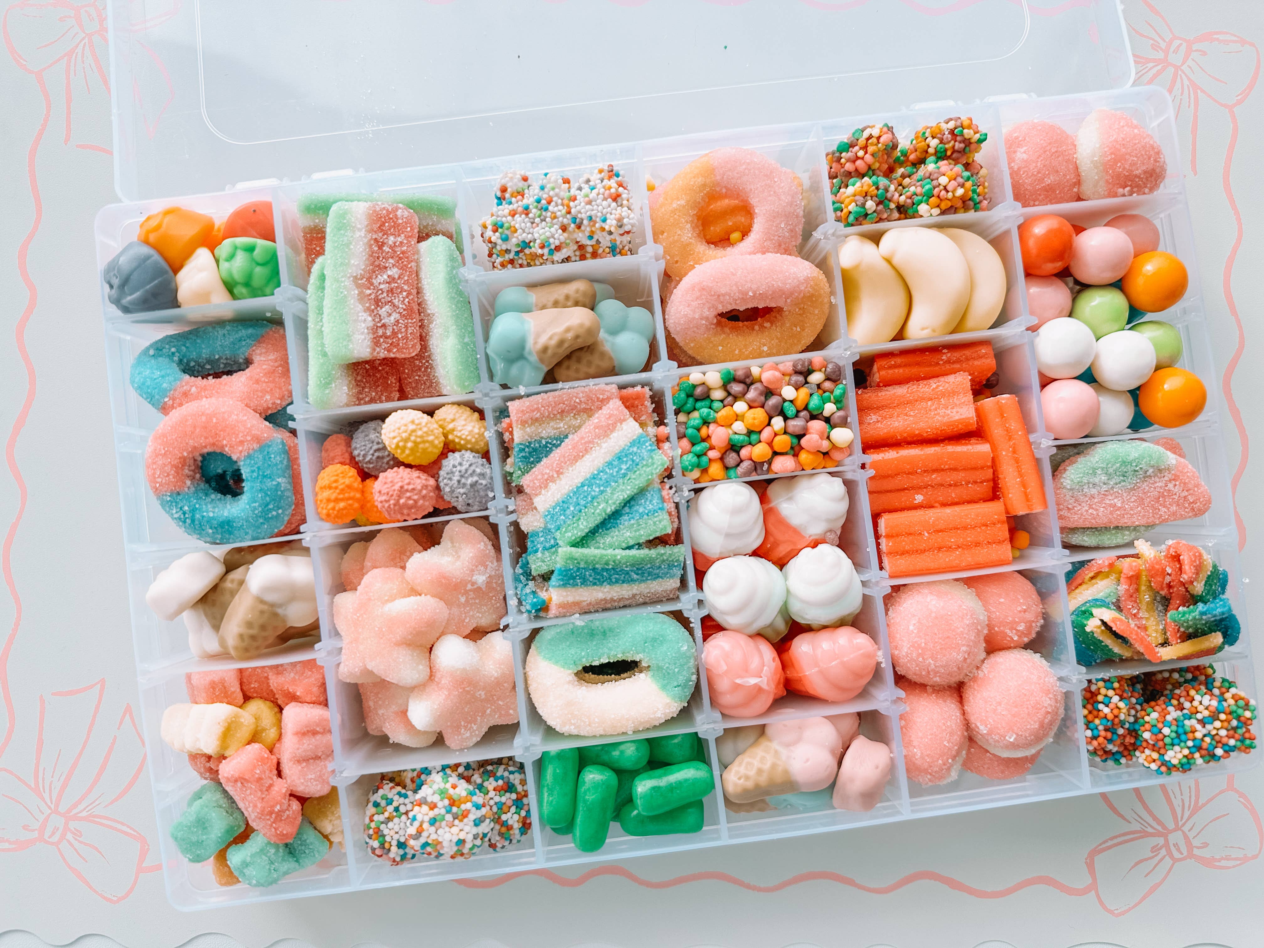 Candy by J.Co - Wholesale Gummy - Rainbow Snackle Box {candy box}1