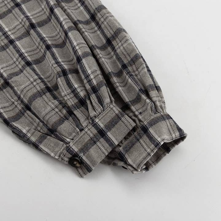 CAMMELLO Camicia classica a quadri con tasche sul petto in vendita all'ingrosso su Faire13