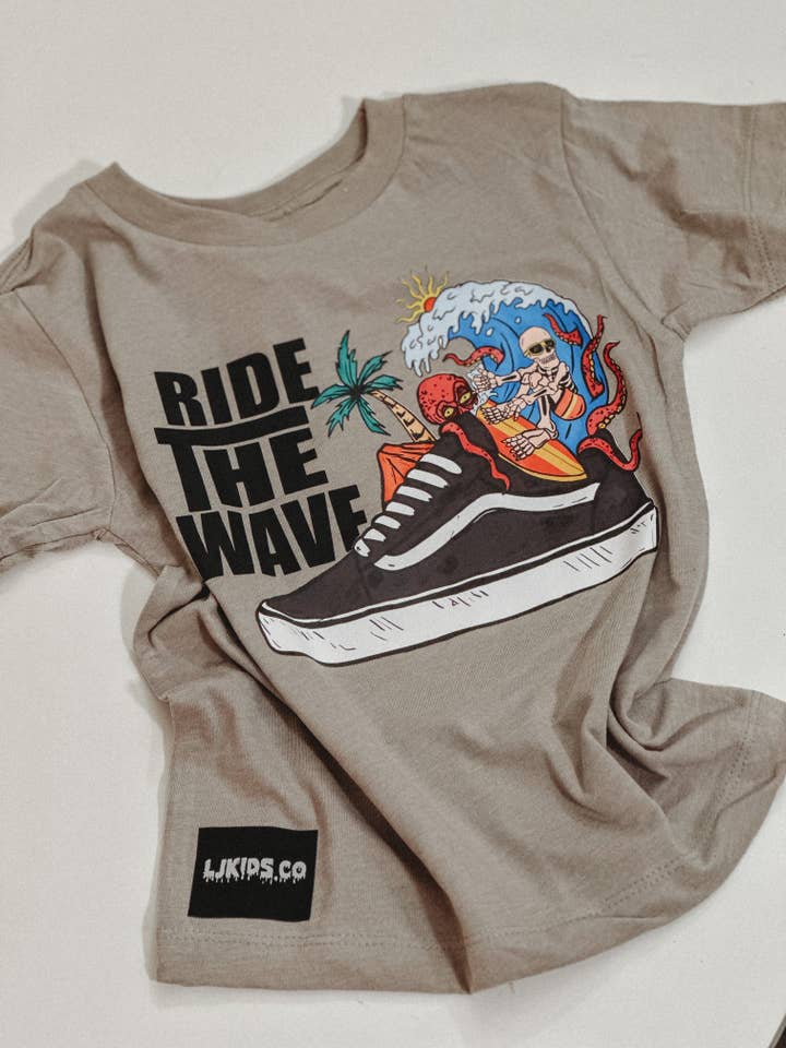 Camiseta Ride The Wave para venta al por mayor de LJkids.Co