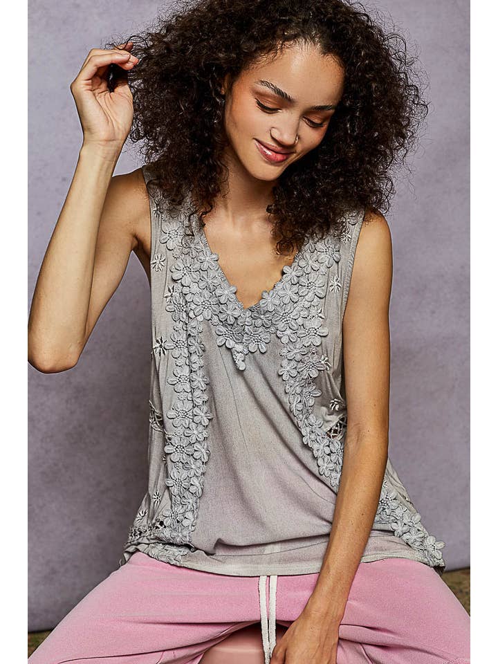 Pol Clothing - Wholesale Blouse – Women’s - Sleeveless contrast floral lace crochet detail v-neck top5