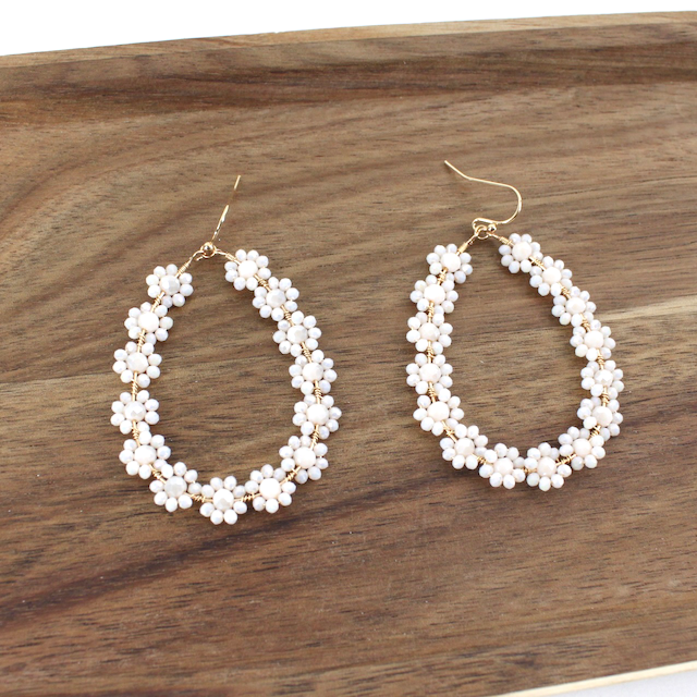 Pretty Persuasions - Wholesale Dangle Earrings - E24098 Beaded Flower Dangle Earrings4