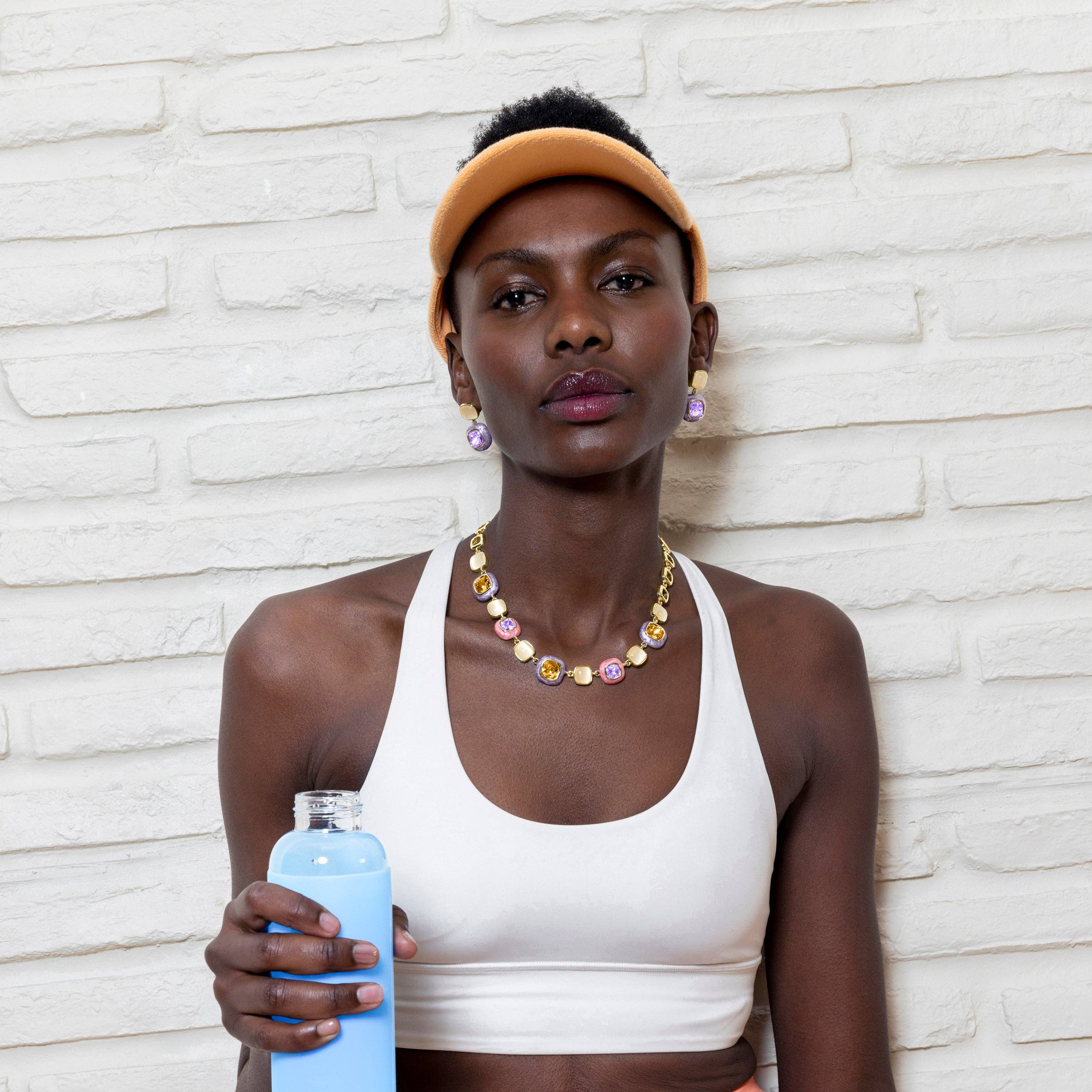 Luxenter – Großhandel Ohrhänger – Amethyst-Zirkonia-Ohrringe in 18k Gelbgold - Xumas1