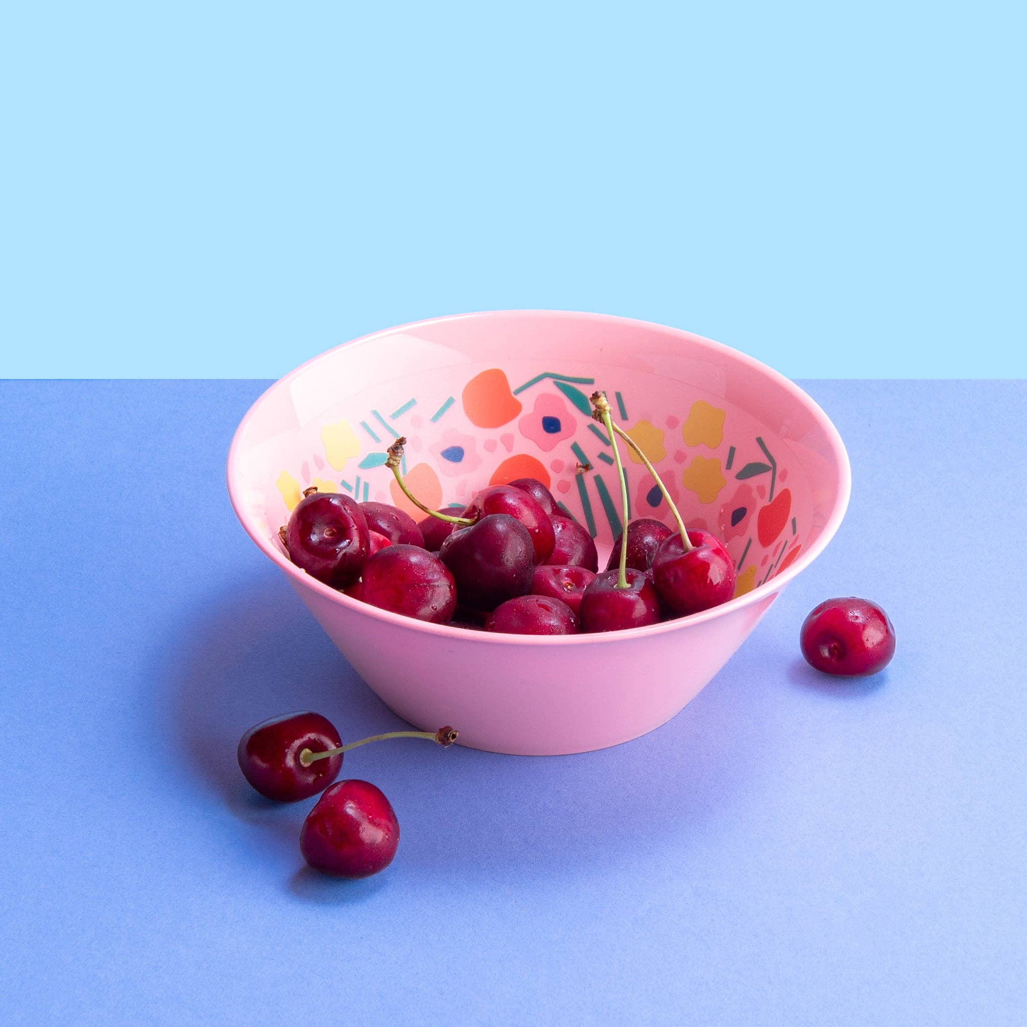 rosa doce Tigela NORA BOWL M BLOOMS para venda a revendedores na Faire1