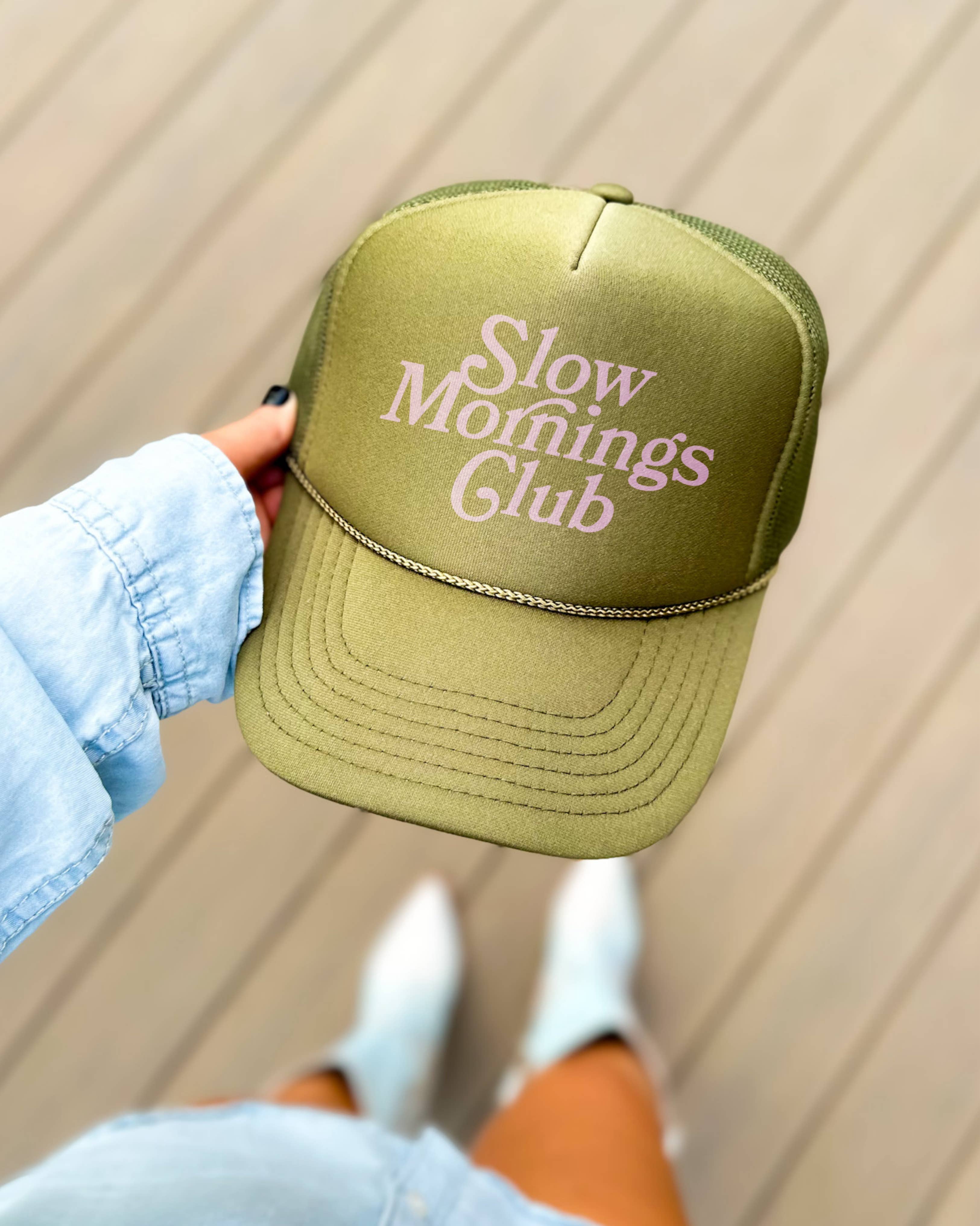 LOLA MAGNOLIA - Vendita all'ingrosso Cappellino da camionista - Donna - CAPPELLINO TRUCKER CLUB DELLE MATTINE LENTE