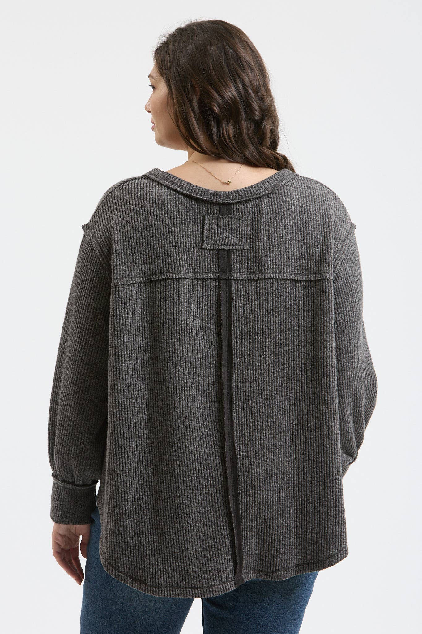 Blu Pepper - Wholesale Knit Top - Women's - PLUS V NECK ASYMMETRICAL HEM LONG SLEEVE KNIT TOP1