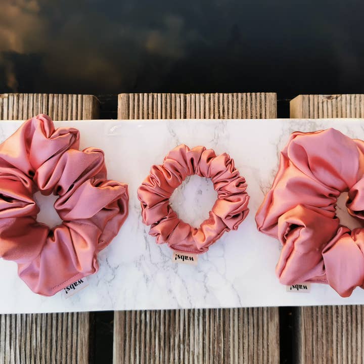 What a bun! - Wholesale Scrunchie - Women's - Staubiges rosa Haargummi2