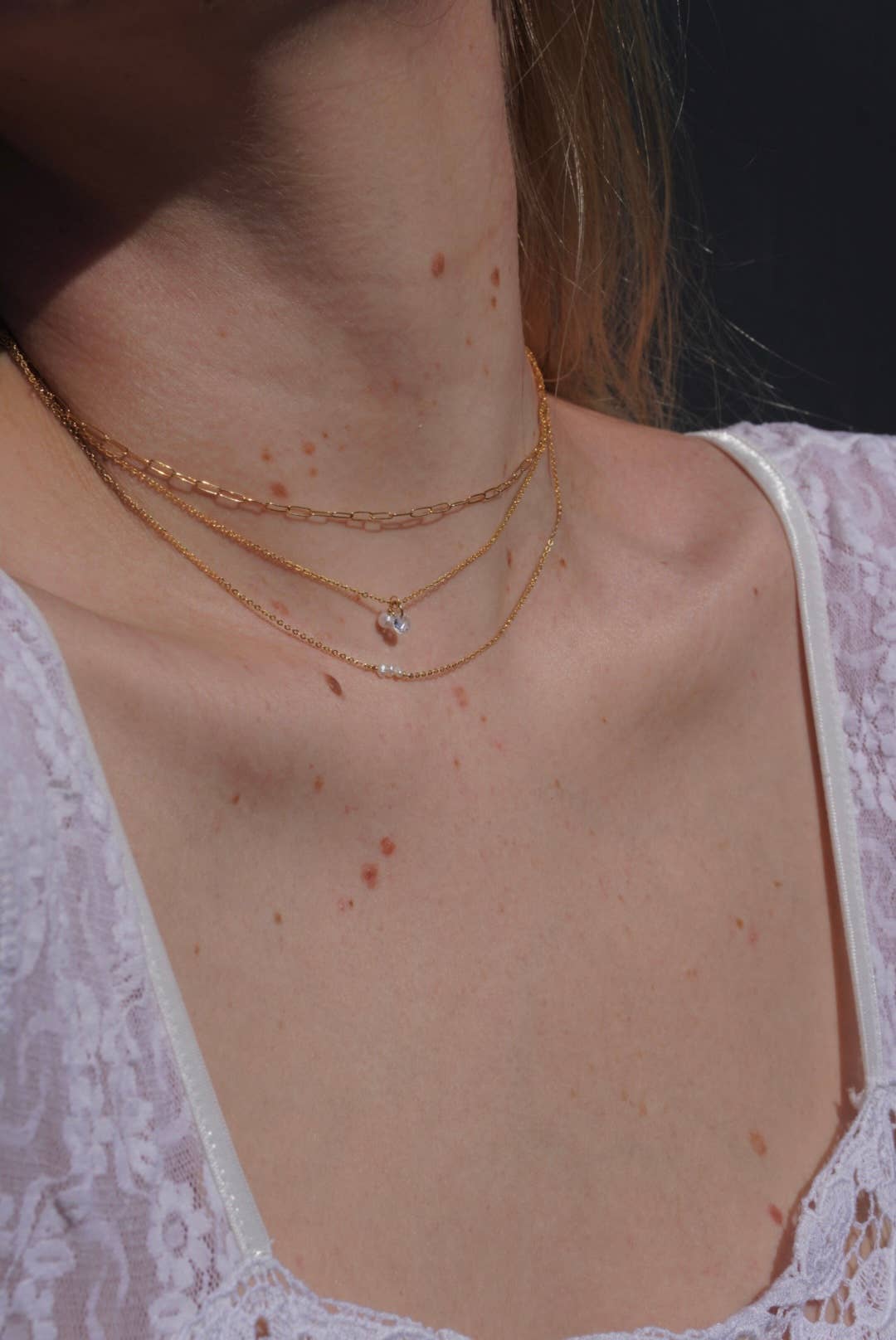 May Martin - Wholesale Pendant/Charm Necklace - Three Pearl Necklace1