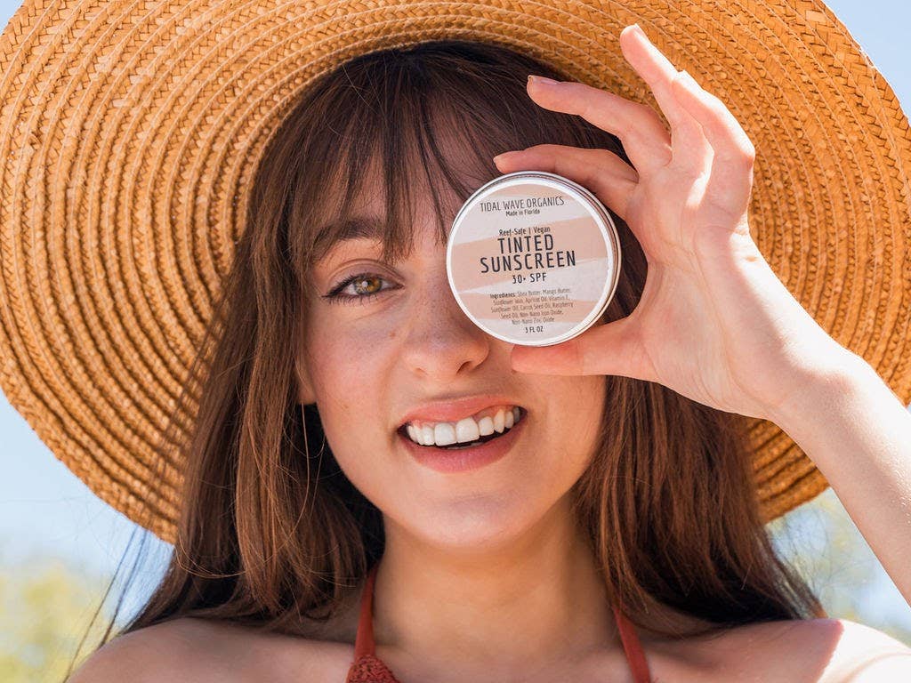 Tidal Wave Organics – wholesale Sunscreen – Vegan Tinted Mineral Sunscreen3