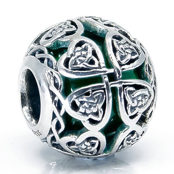 Perla trifoglio celtico verde scuro per la vendita all'ingrosso da parte di Aurora Charm