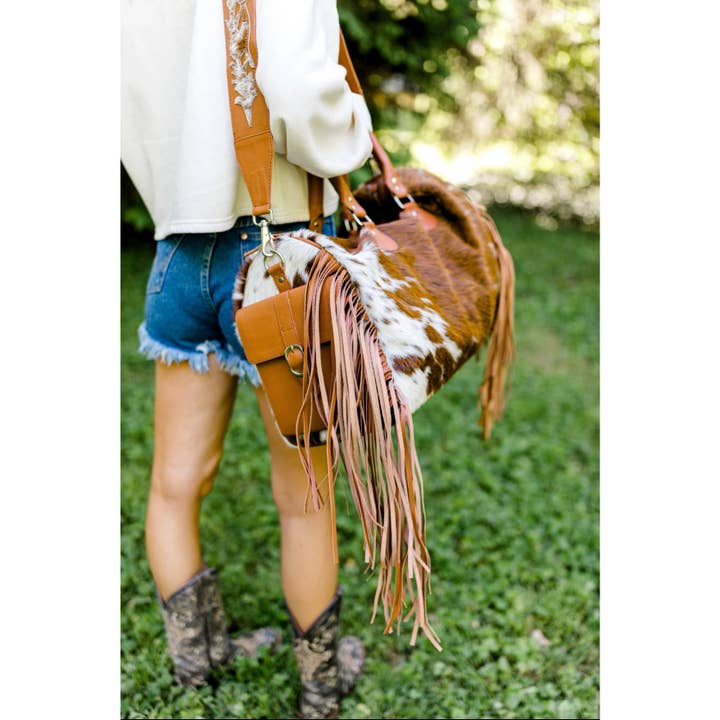 Western Linens - Wholesale Weekender Bag - Women's - Fringe Cowhide Duffle Bag