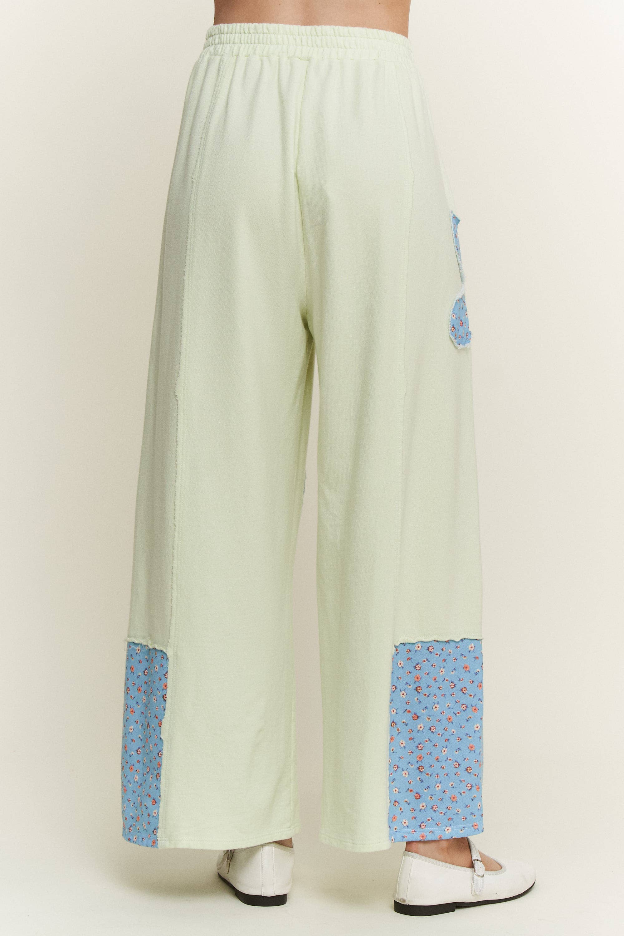 J.Her - Vente Pantalon – femme - Pantalon en molleton de coton avec patchs de fleurs HP651111