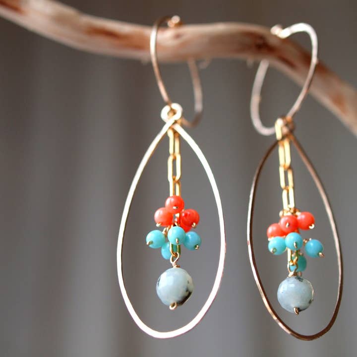 Pendientes de aro en oro verde azulado y coral con cierre desmontable para venta al por mayor de Siebijoux