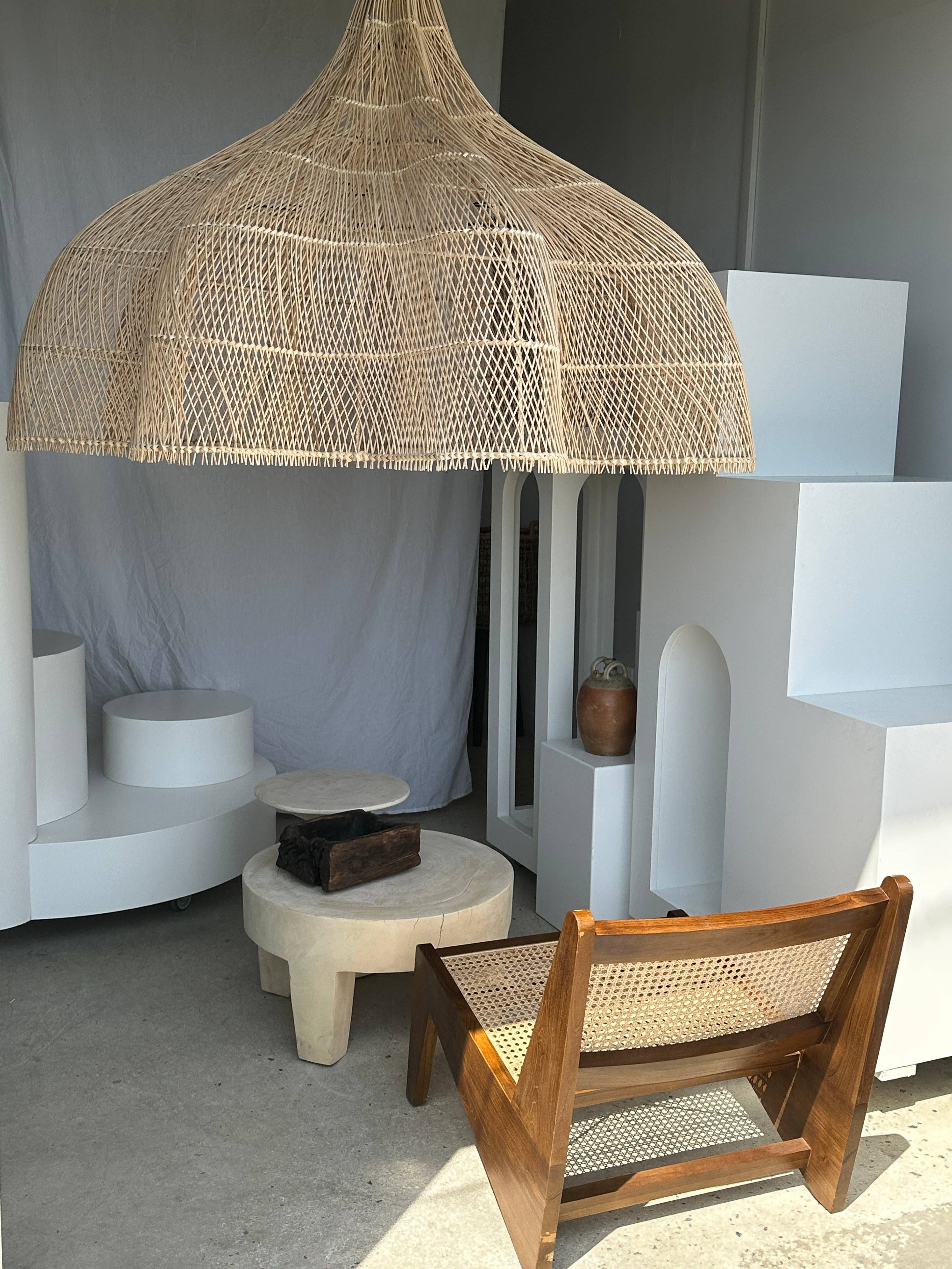 Office Objets - Wholesale Chandelier/Hanging Light - Immense rattan suspension in the shape of a flower, tulip, corolla H:1m; D:1m50107