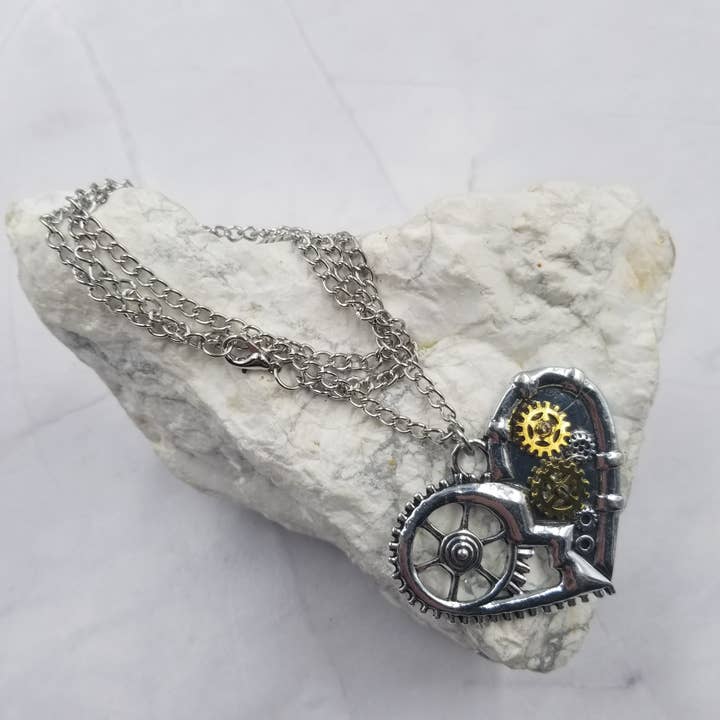 The Pretty Jewellery - Wholesale Pendant/Charm Necklace - Steampunk Gear Heart Necklace1