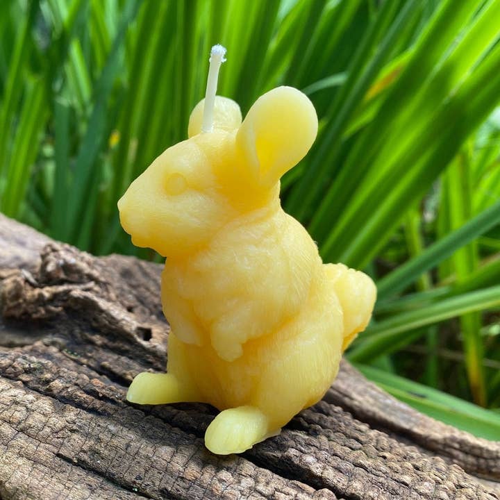 Chinchilla Beeswax Candle for wholesale by Bees Light Candles