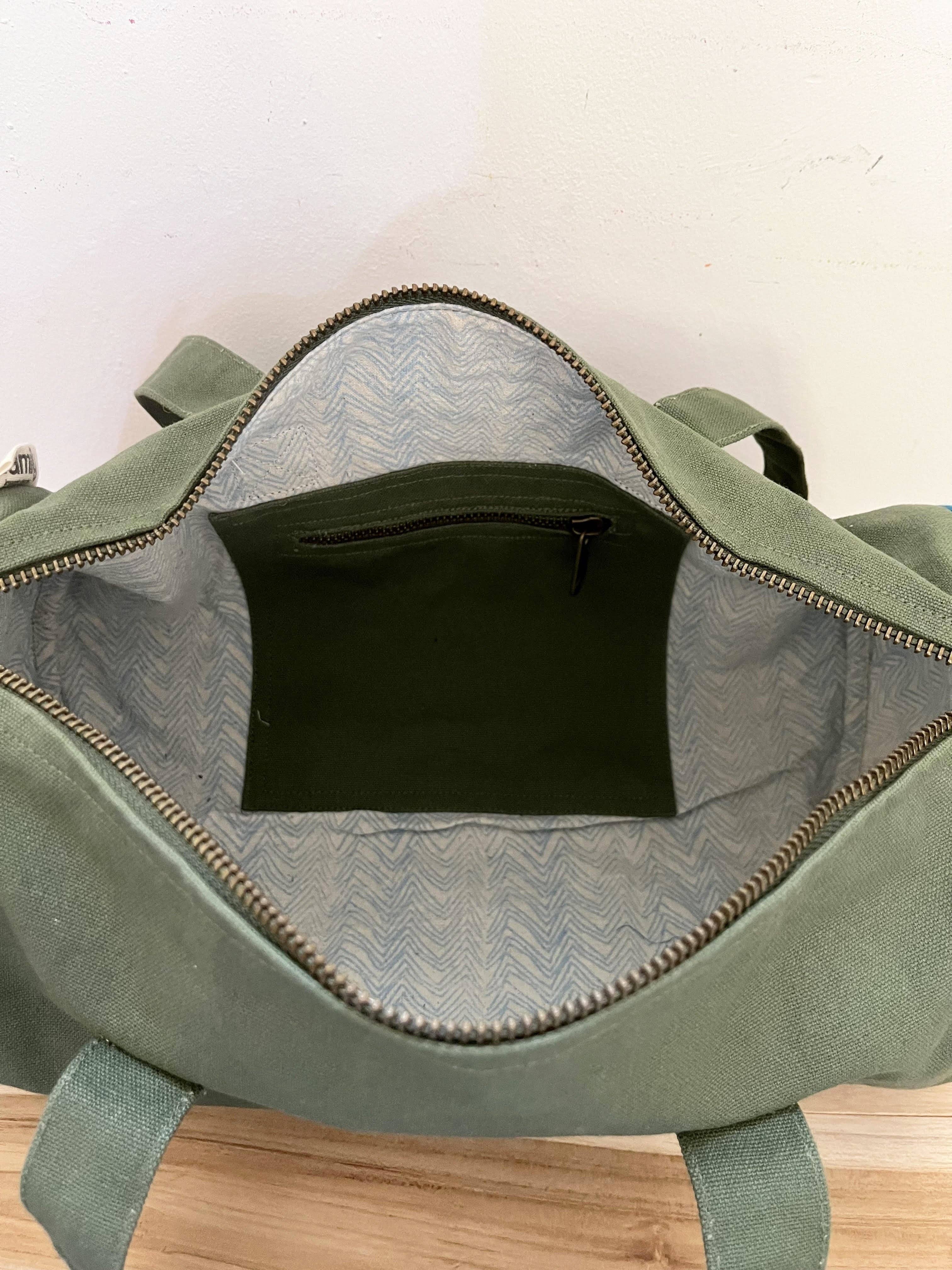 Family Impact Stories – wholesale Pouch – Women’s – Sky blue/olive green mini bolster for children3