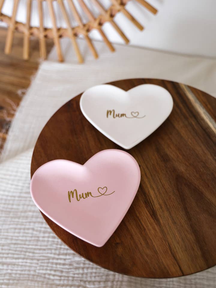 Vassoio a forma di cuore per la festa della mamma, fatto a mano per la vendita all'ingrosso da parte di Niki Candle